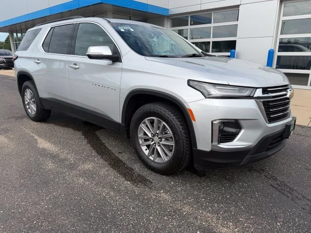 2022 Chevrolet Traverse LT Leather AWD photo