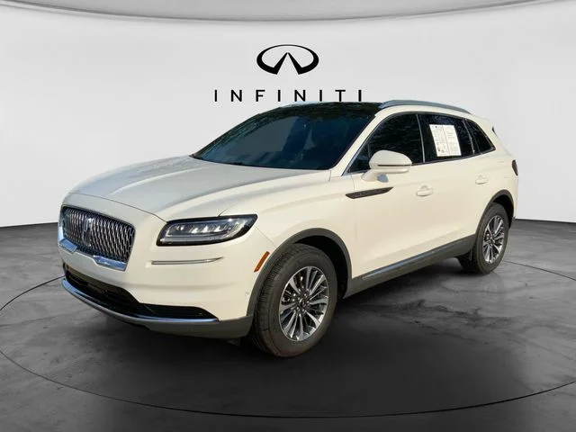 2022 Lincoln Nautilus Reserve FWD photo