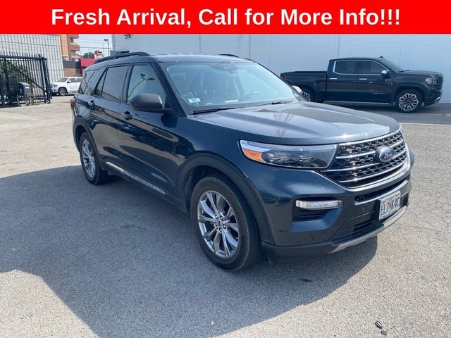2022 Ford Explorer XLT 4WD photo