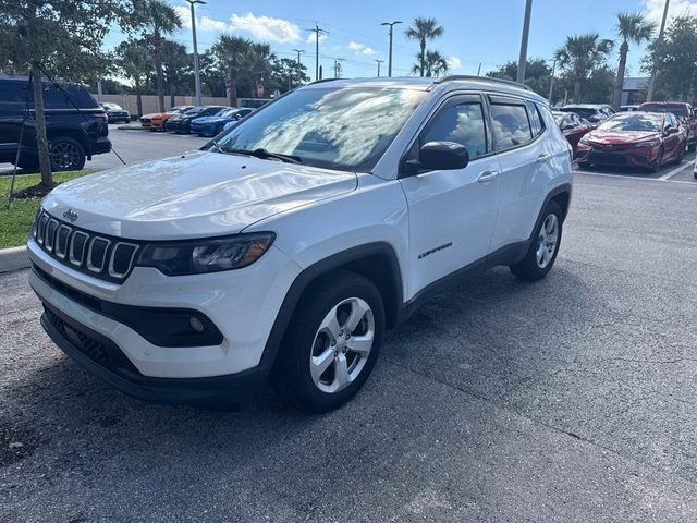 2022 Jeep Compass Latitude FWD photo