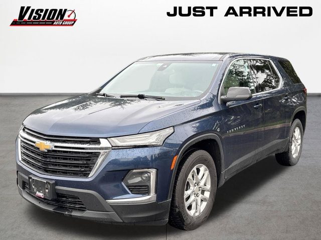 2022 Chevrolet Traverse LS AWD photo