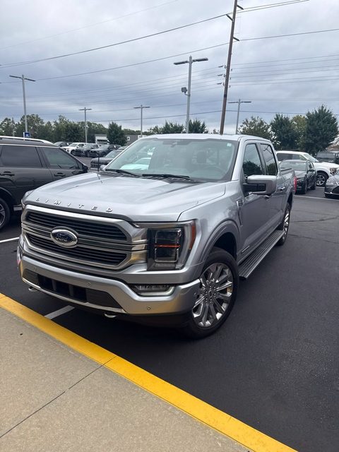 2022 Ford F-150 XL 4WD photo
