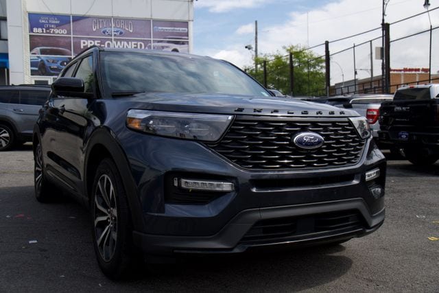2022 Ford Explorer ST-Line RWD photo