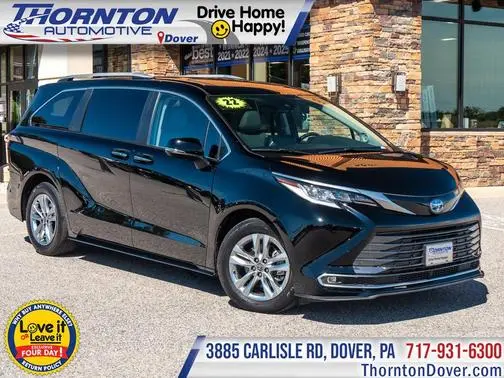 2022 Toyota Sienna Limited AWD photo