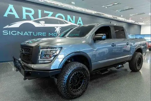 2021 Nissan Titan PRO-4X 4WD photo