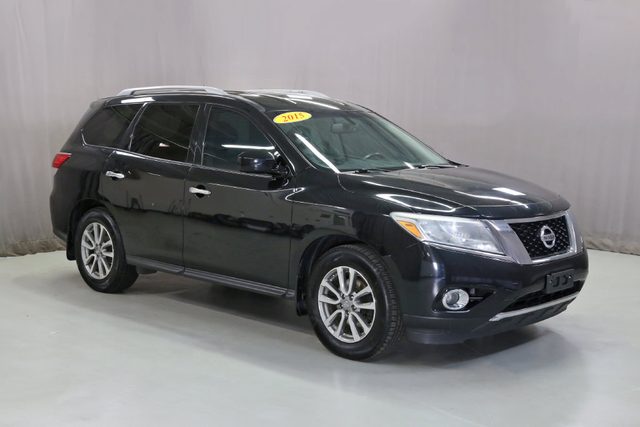 2015 Nissan Pathfinder SV FWD photo