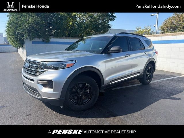 2022 Ford Explorer XLT 4WD photo