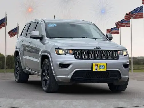 2021 Jeep Grand Cherokee Laredo X 4WD photo