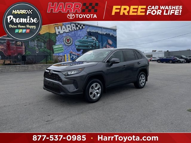 2022 Toyota RAV4 LE AWD photo