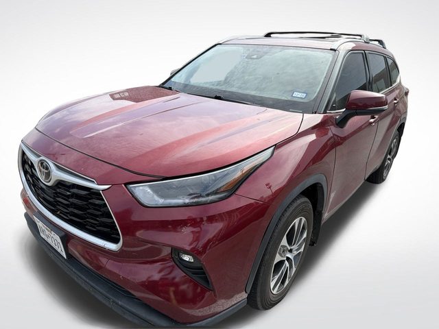 2022 Toyota Highlander XLE FWD photo