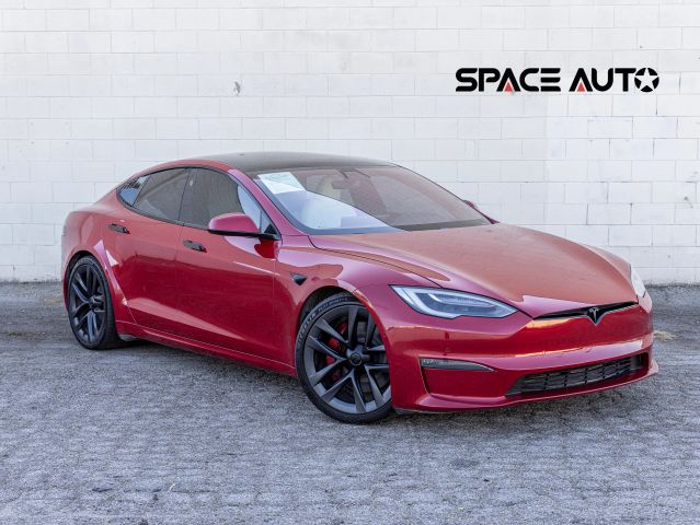 2022 Tesla Model S Plaid AWD photo
