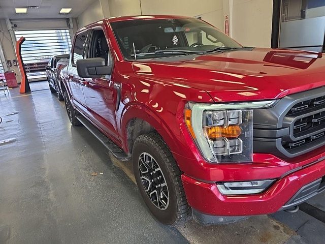 2022 Ford F-150 XLT 4WD photo