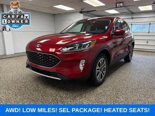 2022 Ford Escape SEL AWD photo