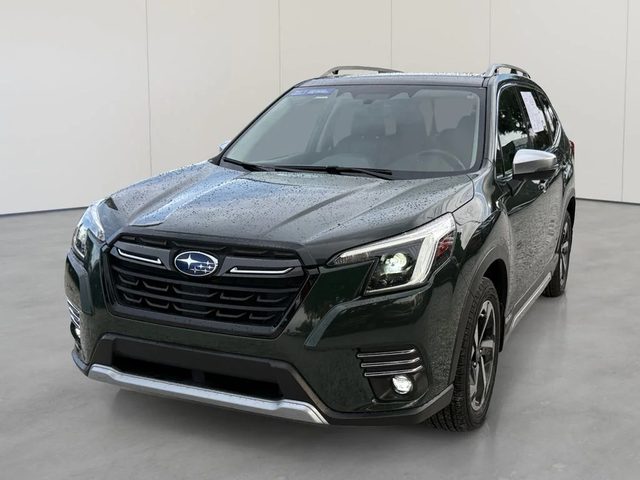 2022 Subaru Forester Touring AWD photo