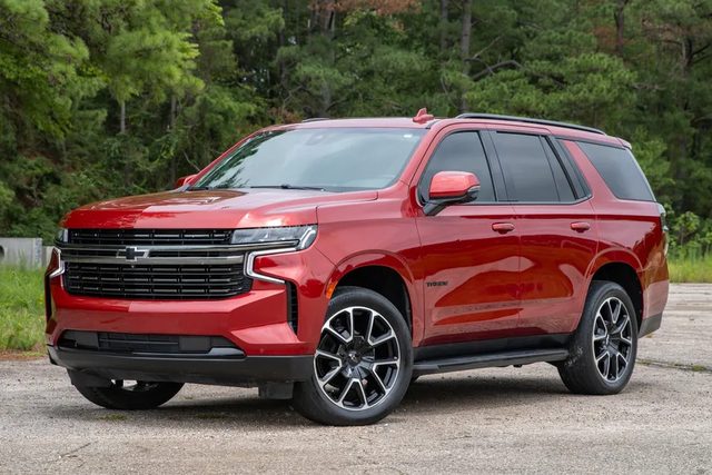 2022 Chevrolet Tahoe RST 4WD photo