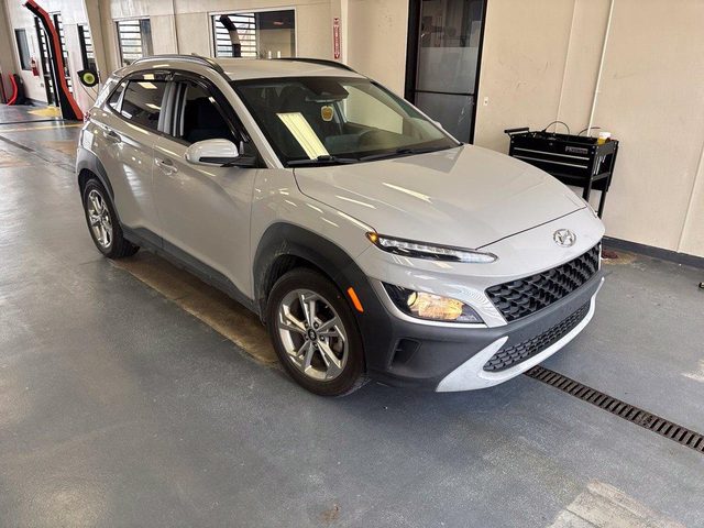 2022 Hyundai Kona SEL FWD photo