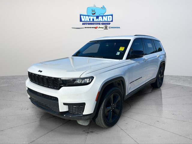 2022 Jeep Grand Cherokee L Altitude RWD photo