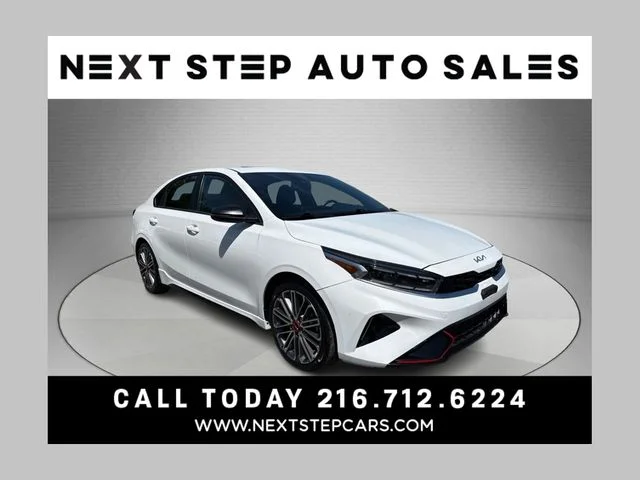 2022 Kia Forte GT FWD photo