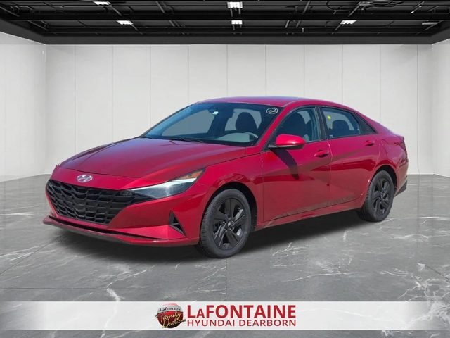 2022 Hyundai Elantra SEL FWD photo