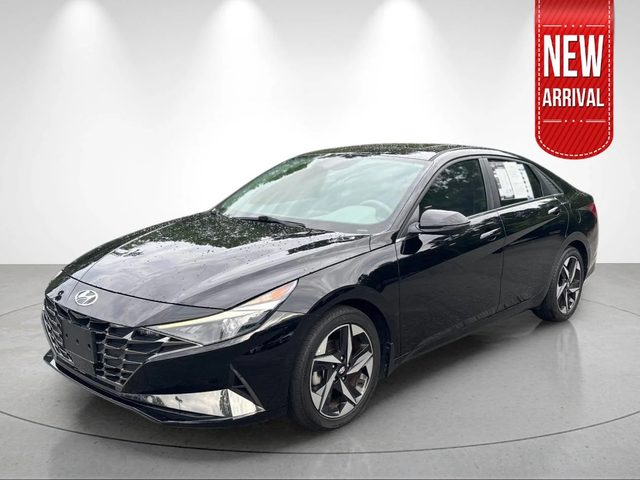 2022 Hyundai Elantra SEL FWD photo