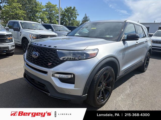 2022 Ford Explorer ST 4WD photo