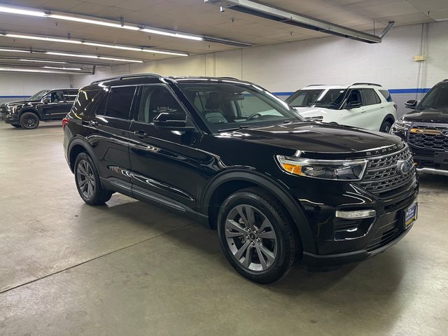2022 Ford Explorer XLT 4WD photo