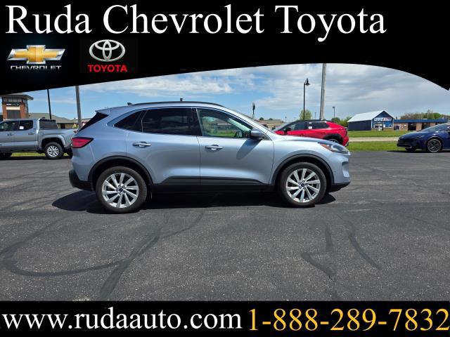 2022 Ford Escape Titanium AWD photo