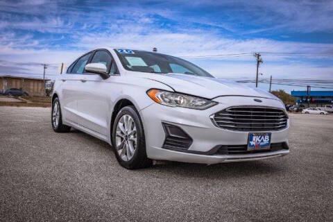 2020 Ford Fusion SE FWD photo