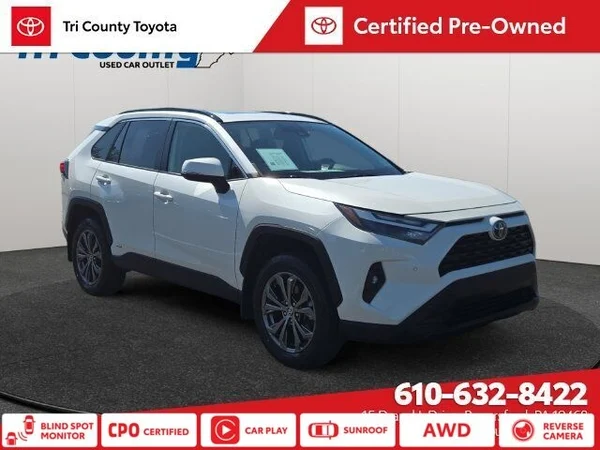 2022 Toyota RAV4 Hybrid XLE Premium AWD photo