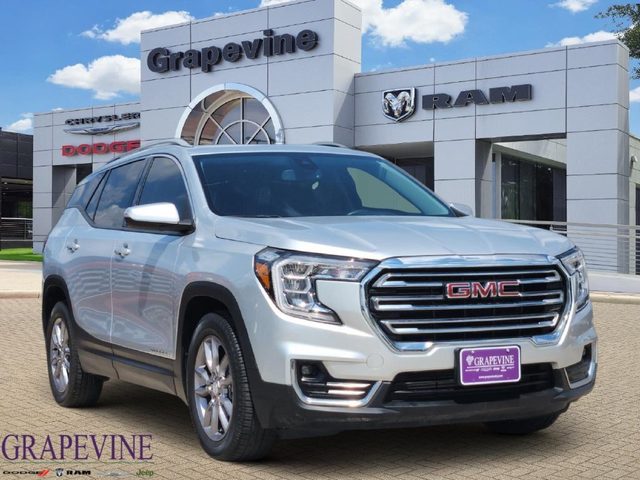 2022 GMC Terrain SLT FWD photo