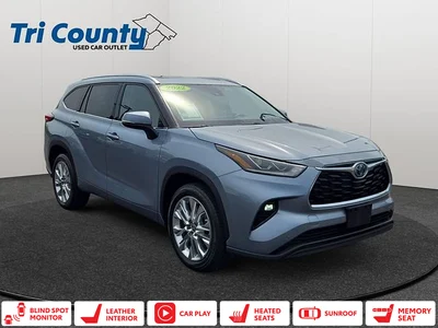 2022 Toyota Highlander Hybrid Limited FWD photo