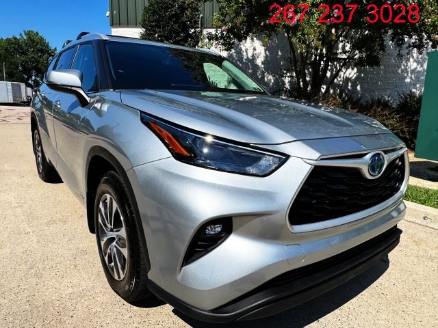 2022 Toyota Highlander Hybrid XLE AWD photo
