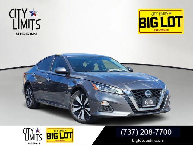 2022 Nissan Altima 2.5 SV FWD photo
