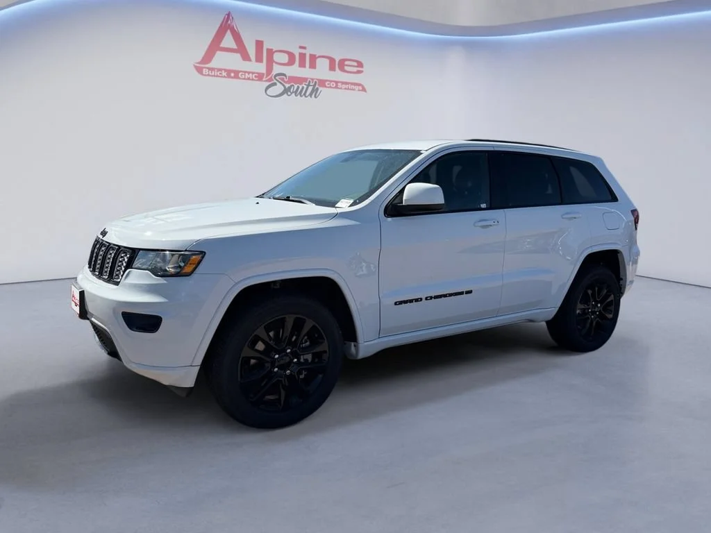 2022 Jeep Grand Cherokee Laredo X 4WD photo