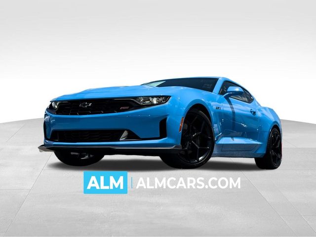 2022 Chevrolet Camaro LT1 RWD photo