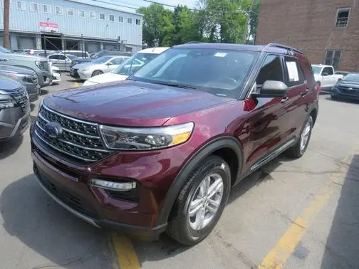 2022 Ford Explorer XLT 4WD photo