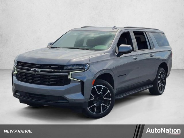 2022 Chevrolet Suburban RST RWD photo