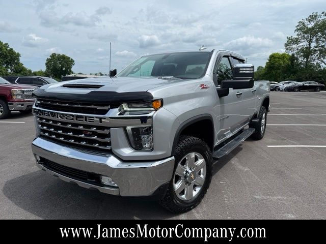 2022 Chevrolet Silverado 3500HD LTZ 4WD photo
