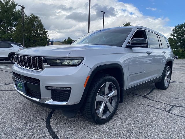 2022 Jeep Grand Cherokee L Limited 4WD photo