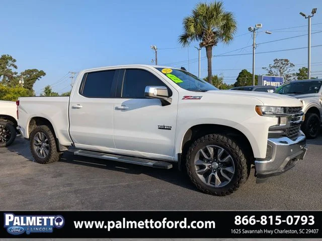 2022 Chevrolet Silverado 1500 LT 4WD photo
