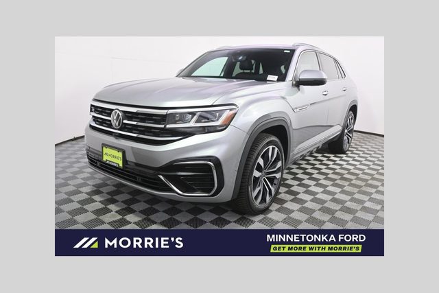2022 Volkswagen Atlas Cross Sport 3.6L V6 SEL Premium R-Line AWD photo