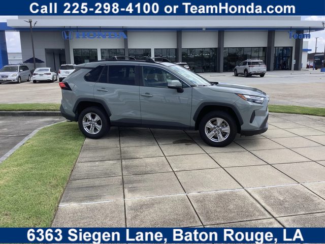 2022 Toyota RAV4 XLE FWD photo