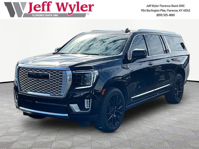 2022 GMC Yukon XL Denali 4WD photo