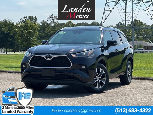 2022 Toyota Highlander XLE AWD photo