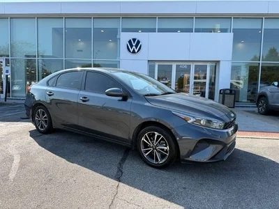 2022 Kia Forte LXS FWD photo