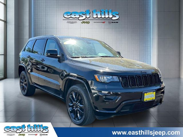 2022 Jeep Grand Cherokee Laredo X 4WD photo