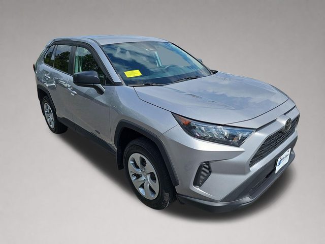 2022 Toyota RAV4 LE AWD photo