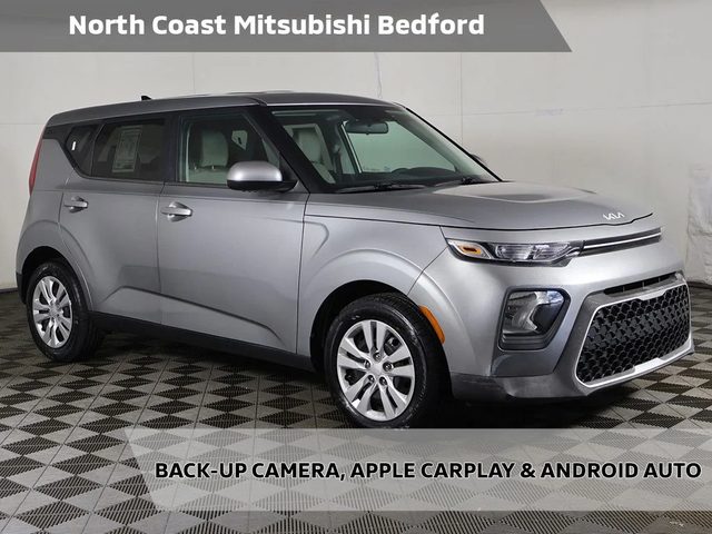 2022 Kia Soul LX FWD photo