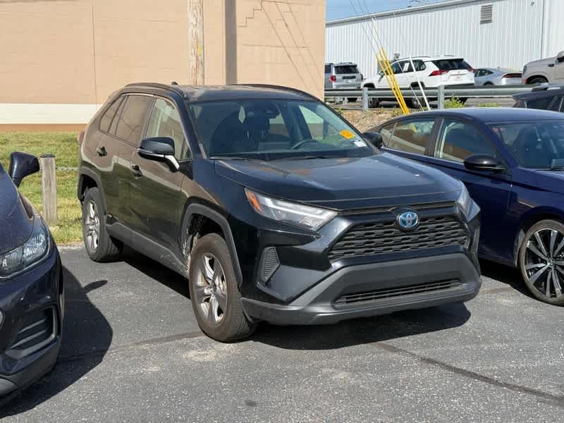 2022 Toyota RAV4 Hybrid XLE AWD photo