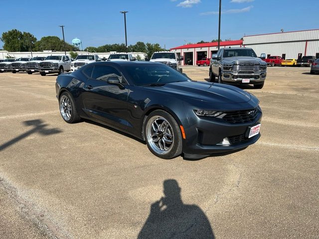 2022 Chevrolet Camaro 2LT RWD photo